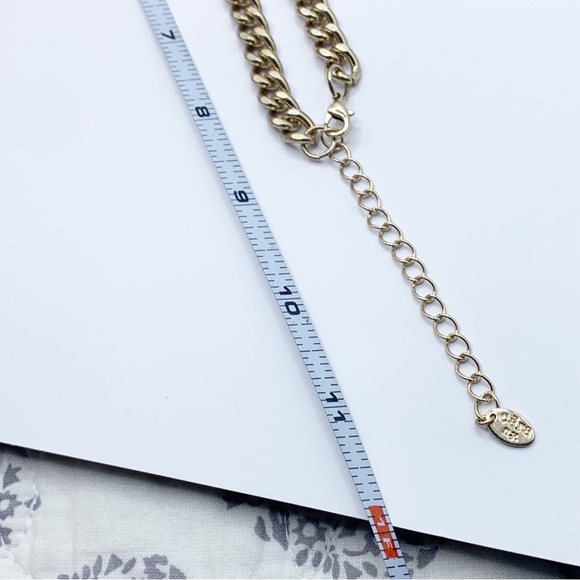 Cara NY sparkling marquis rhinestone flower chunky gold chain statement necklace - Picture 11 of 11